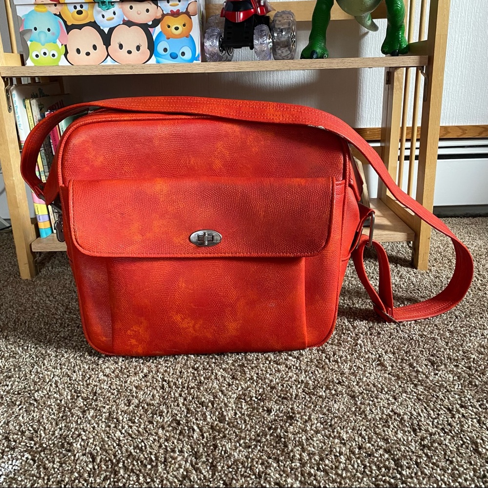 SAMSONITE Silhouette Vintage RED Luggage Carry On Shoulder Bag Zip Tote